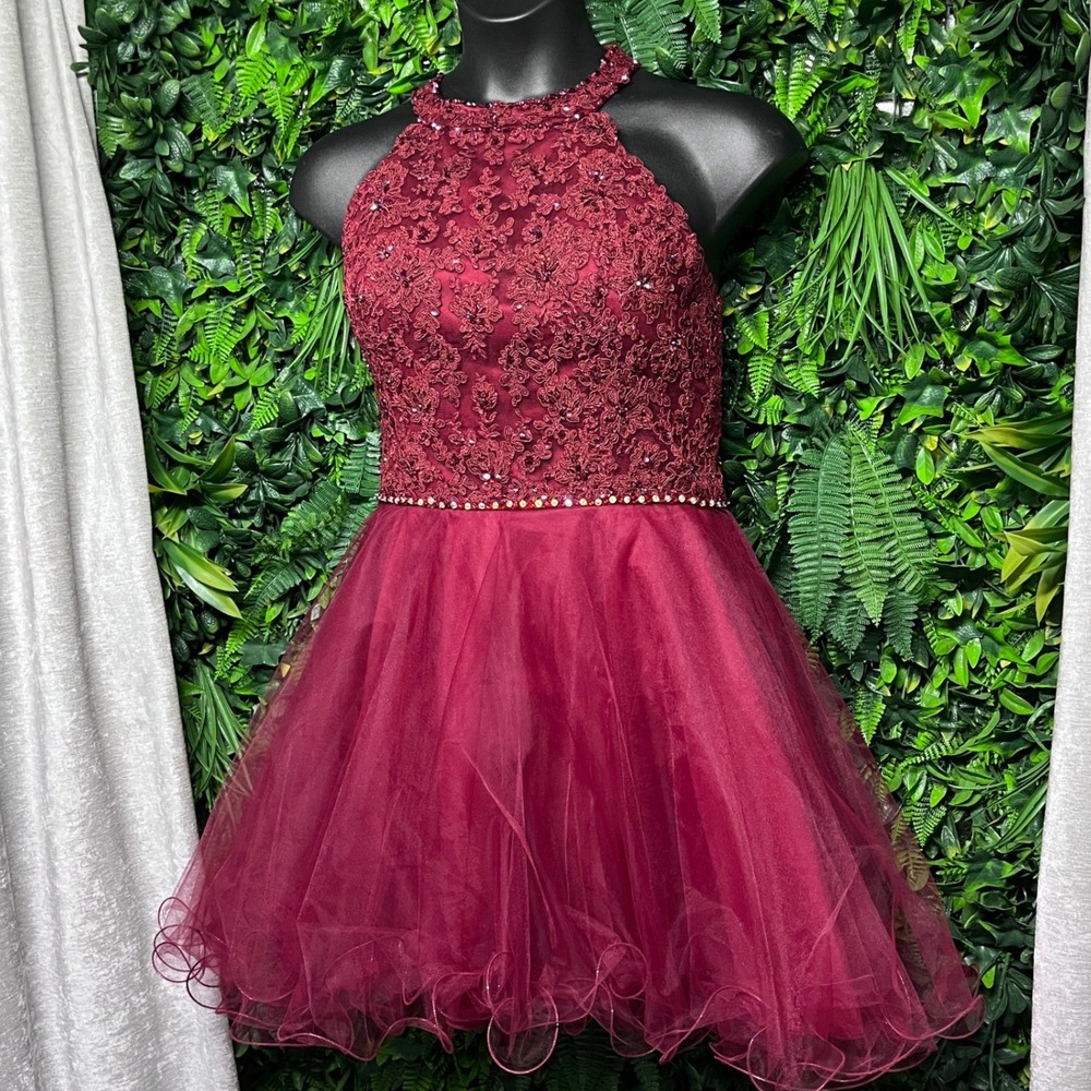 Mori Lee Madeline Gardner Dress 16 Burgundy Lace Tulle  Halter Cocktail 4172